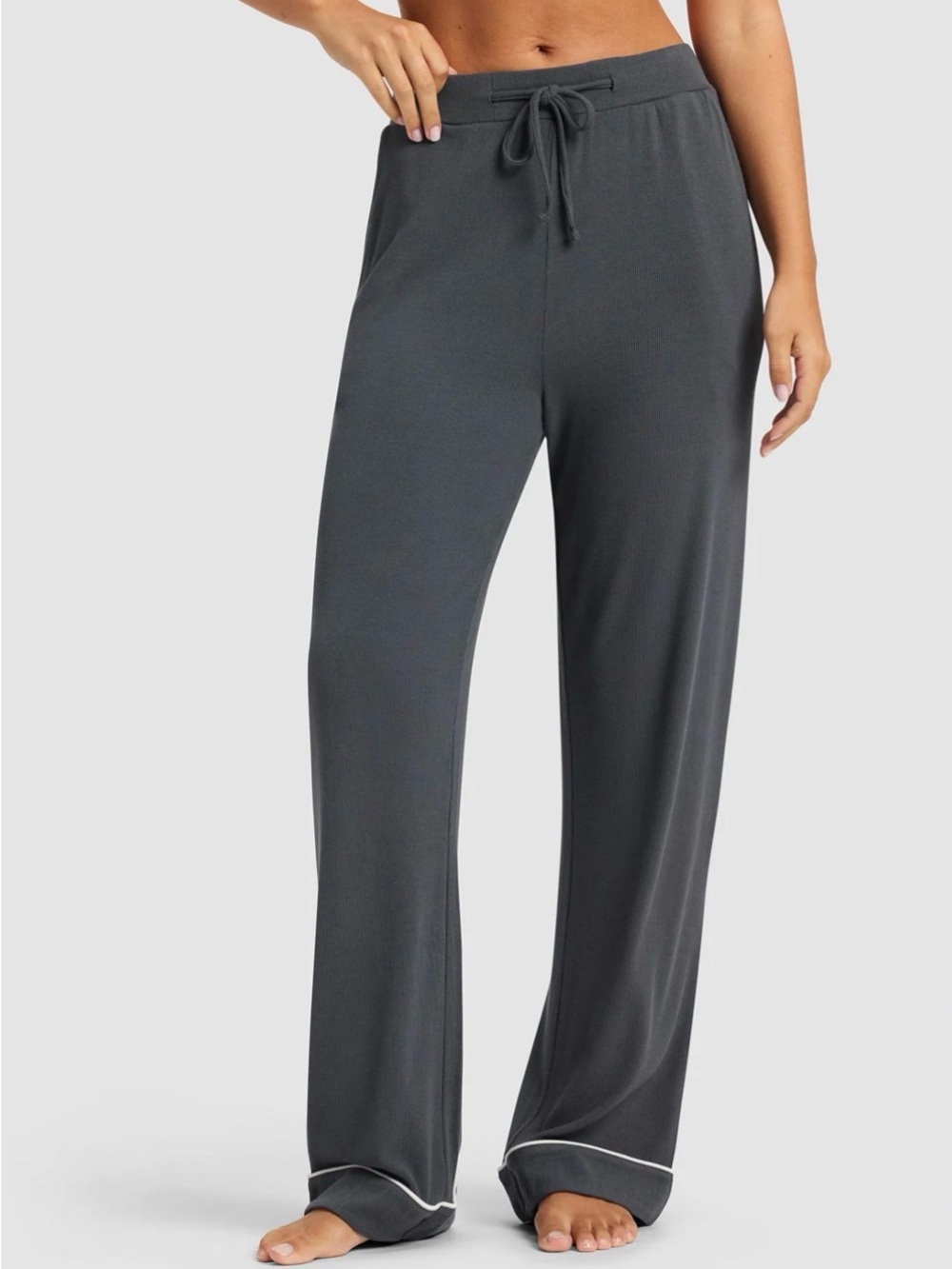 New Cozy Earth Bamboo Rib Knit Classic
Pajama Pant Medium MSRP $78 - Graphite